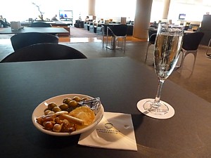  Iberia Sala Mir&oacute;  Barcelona Business Class Lounge Jan 2011